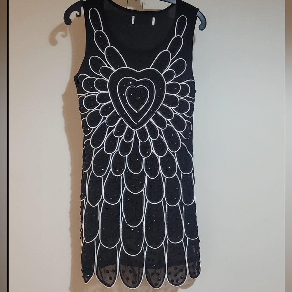 Ladies tank top tunic/ mini dresd with black bed accents